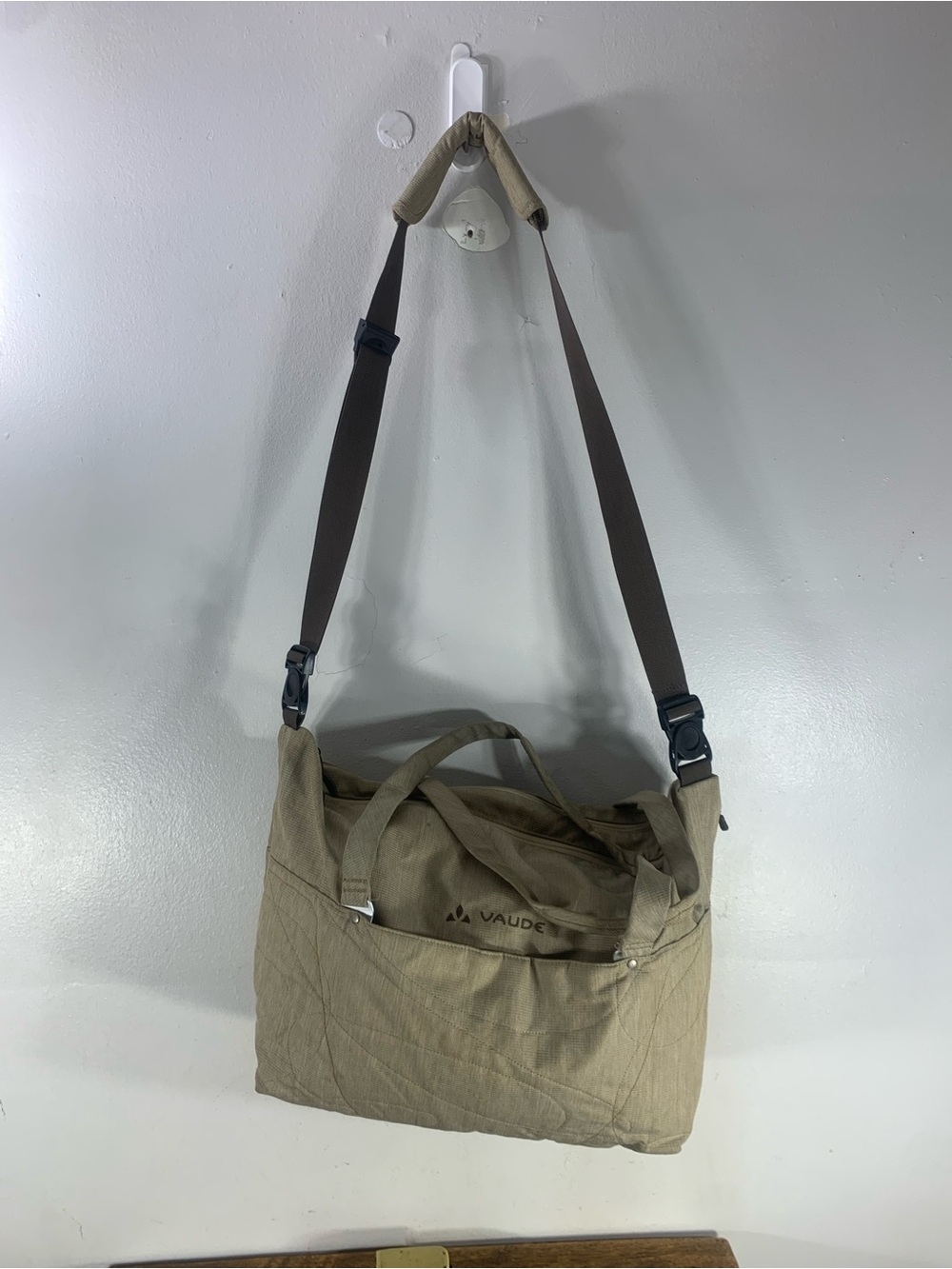 VAUDE PETina Vintage Outdoor Travel Duffel Shoulder Bag Beige Made in Vie